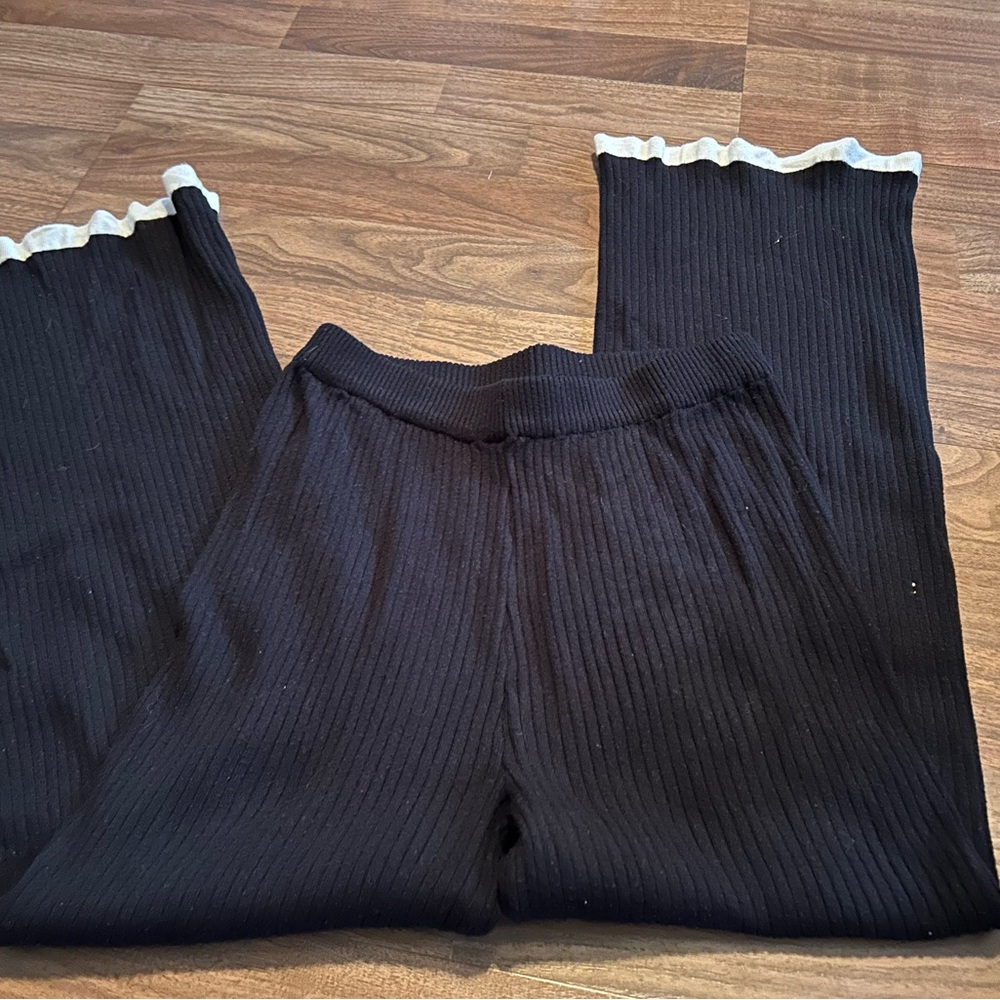 Le Lis Black Cropped Pants with Cream Ruffle Trim